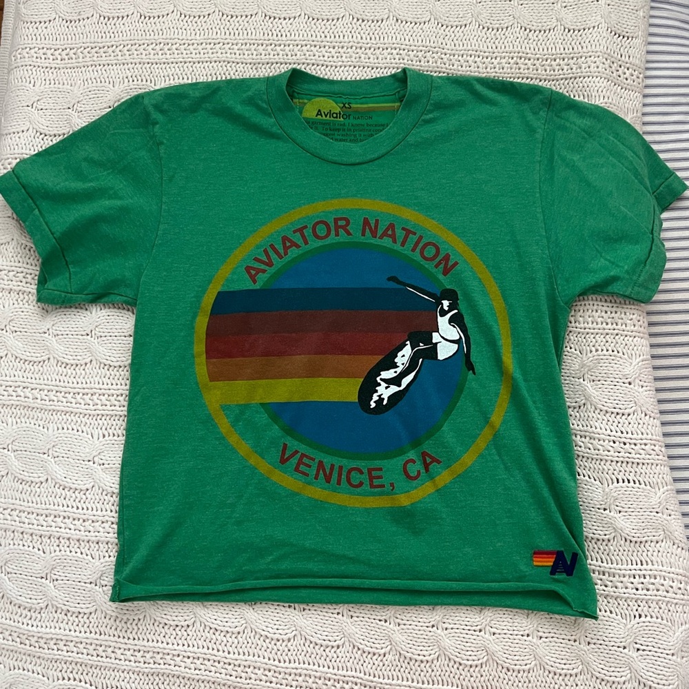 ✨AVIATOR NATION VENICE KELLY GREEN TEE✨